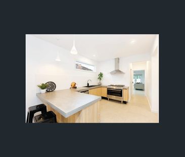 RENOVATED FAMILY HOME WITH SHEDDING AND OFFICE SPACE - Photo 6