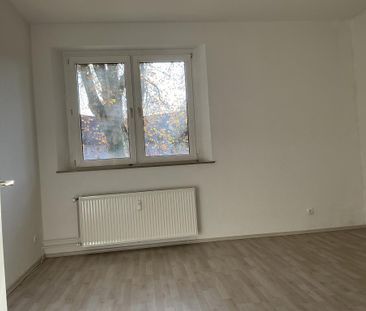 Ab sofort! Bezugsfertige 2-Zimmer-Erdgeschosswohnung in GE-Buer - Photo 1