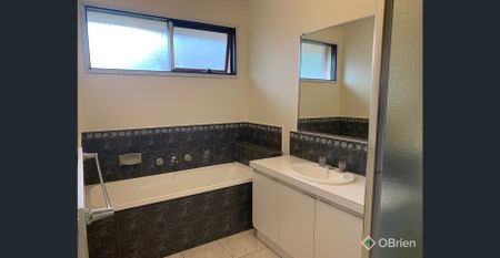 Spacious Family Living - Photo 4