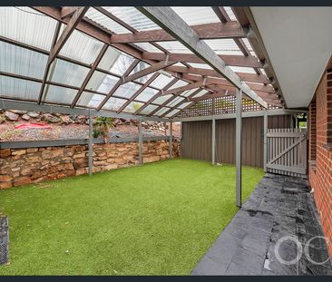 142 Perry Barr Road, Hallett Cove, SA 5158 - Photo 2