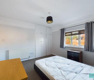 1 bedroom in a house share to rent - Photo 6