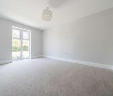 Ascot, Winkfield Manor Drive, SL5 - Photo 5