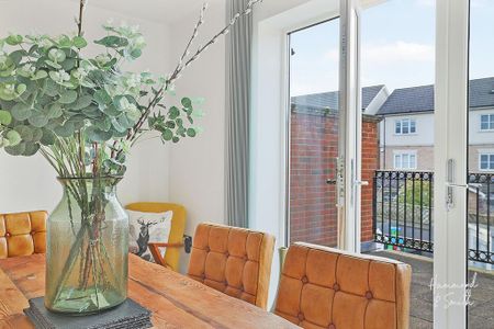 3 bedroom townhouse to rent - Photo 4