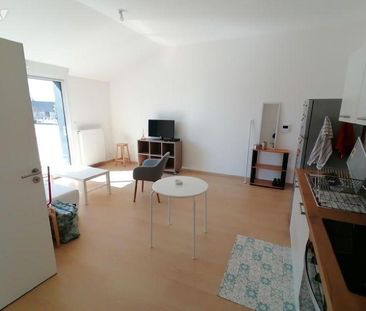 SAINT ERBLON, PLEIN CENTRE - Appartement T2 de 42 m² environ, au 3è... - Photo 2