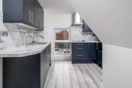 Bank Street - Photo 5