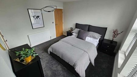 Longroyd Terrace, Beeston, LS11 - Photo 3