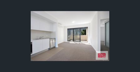 FULLY FURNISHED TWO BEDROOM APARTMENT WITH A/C IN EVERY ROOM! - Photo 4