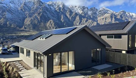 Solar Powered Living - Photo 4