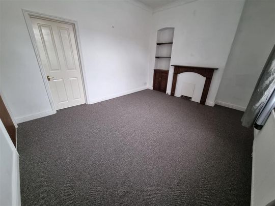 1 bedroom ground floor flat to rent - Photo 1