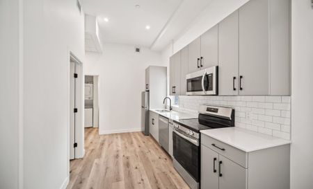 171 Donald – The Steen, Winnipeg, MB - Photo 2