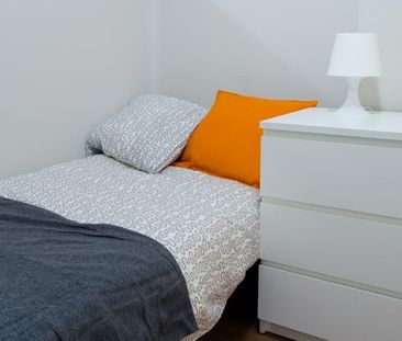 Carrer de Joaquín Costa, Valencia, Valencian Community 46005 - Photo 6