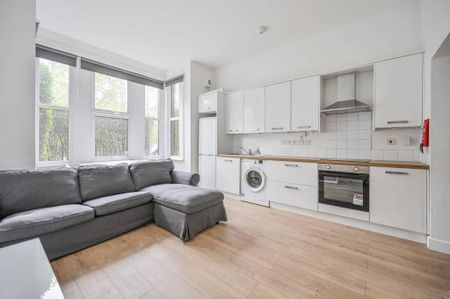 1 bedroom flat to rent - Photo 5