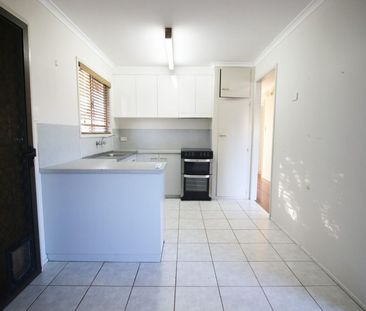 High Set Home in Andergrove&excl; - Photo 5