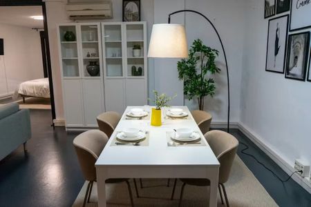 Calle Gravina, Sevilla, Andalusia 41001 - Photo 4