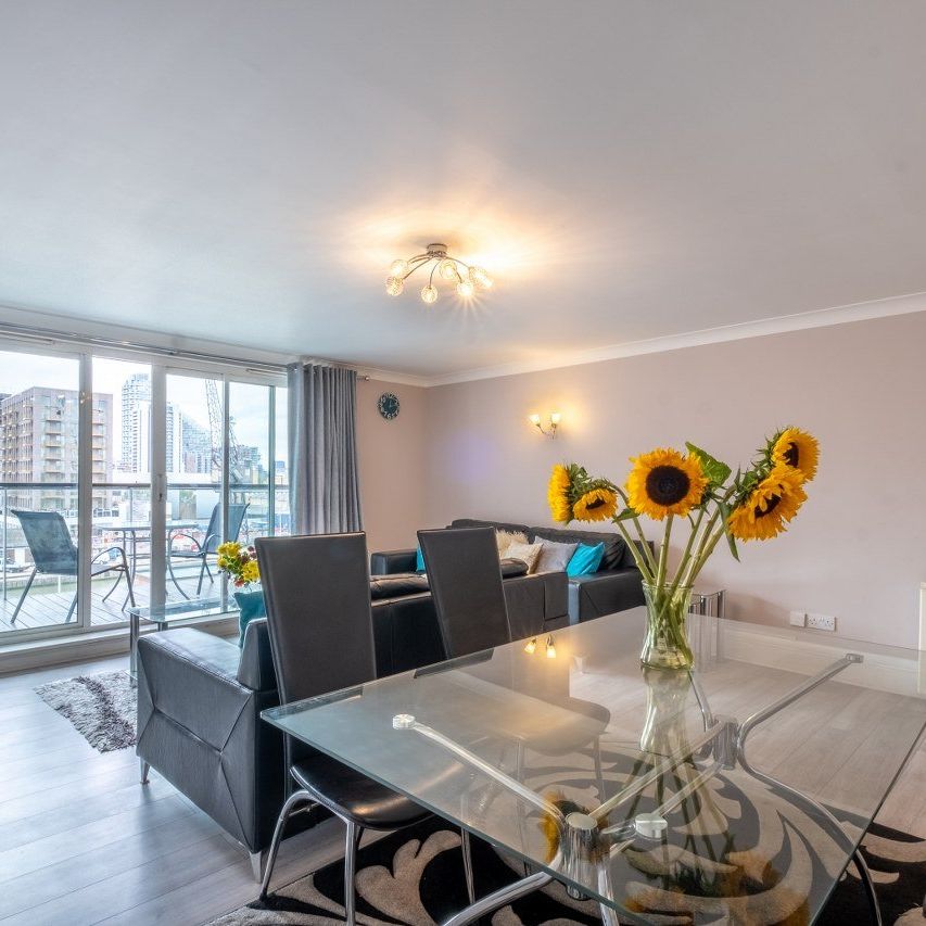 2 Bed Flat, Antilles Bay Apartments, E14 - Photo 1