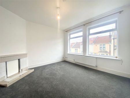 3 Bedroom - Photo 2