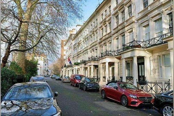 Rutland Gate, SW7 - Photo 1