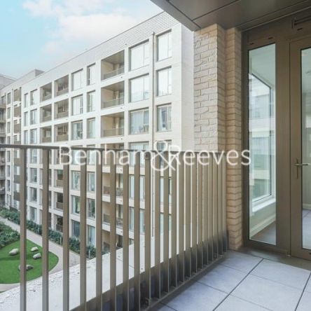 Studio flat to rent in Gasholder Place, Nine Elms, SE11 - Photo 1