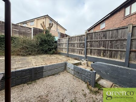 Linden Avenue, Salford, M6 - Photo 2