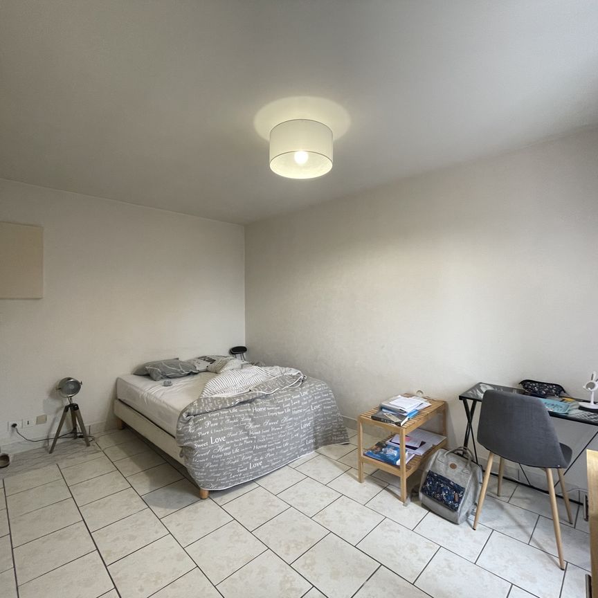 Location Appartement 1 pièce 19m² POITIERS 86000 - Photo 1