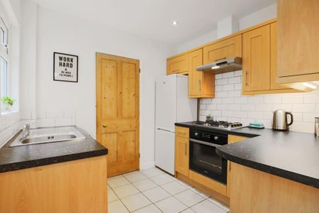 2 bedroom house to rent - Photo 2