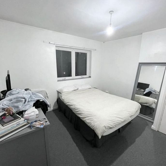 High Trees, London, SW2 3 - Photo 1