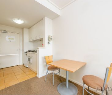 5807/570 Lygon Street, Carlton - Photo 6