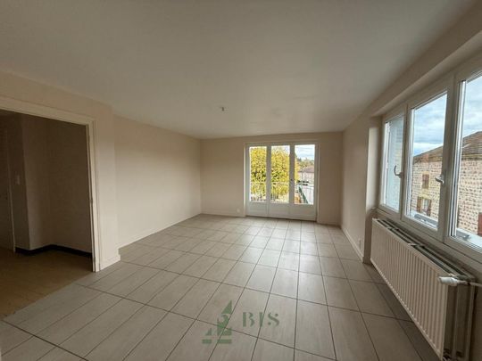 Location Appartement 4 pièces 91m² COURS 69470 - Photo 1