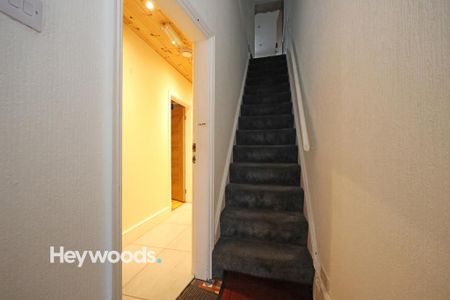 1 bedroom house of multiple occupation to rent - Photo 3