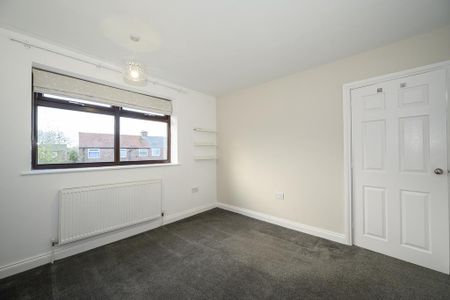 2 bedroom semi-detached house to rent - Photo 2