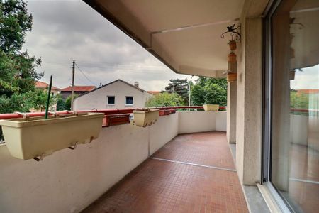 Location Appartement 4 pièces 95m² CHAMALIERES 63400 - Photo 5