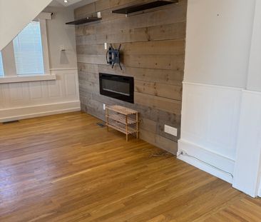 For Lease - 49 Sanford Street, Barrie, Ontario - Photo 1