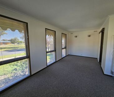 17 Sapphire Circuit - Photo 1