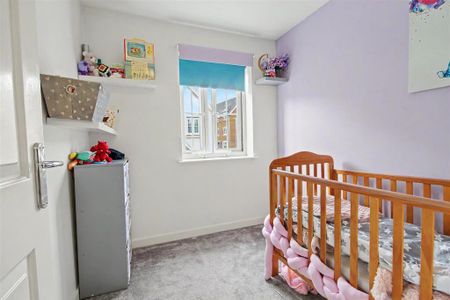 3 bedroom detached house to rent - Photo 4