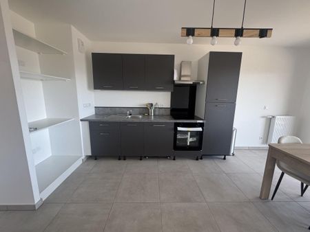 Location Appartement 3 pièces Meublé 65m² BASSENS 73000 - Photo 5