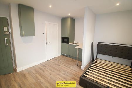 Studio to rent - Photo 2