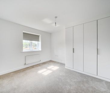 Upton Lawn Grove - Photo 3