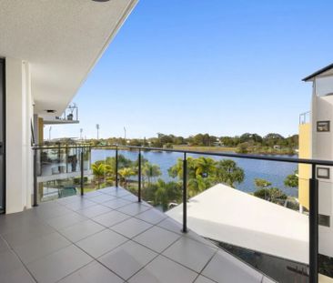 North East Facing Waterfront Apartment&excl;&excl; - Photo 2