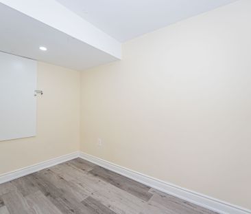 For Lease - 19 Boat Street, Brampton, Ontario - Photo 4