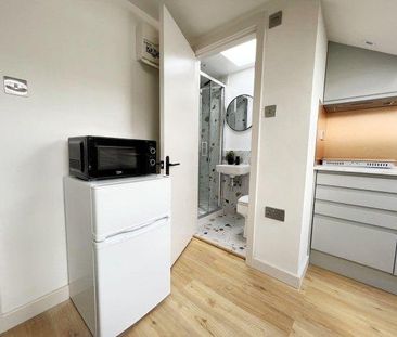 Studio to rent - Photo 6