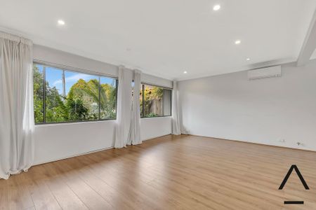 Beautiful family sanctuary in community focus enclave - Photo 2