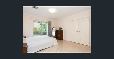 Executive Family Living in Prestigious Mount Henry Estate - Photo 5