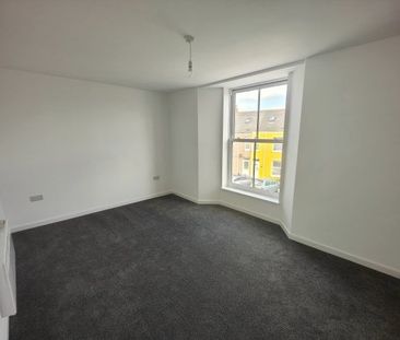 Clare Terrace, Falmouth, TR11 - Photo 5