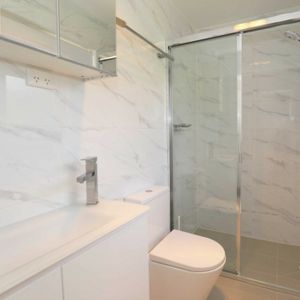 Fully Furnished Unit - Photo 2