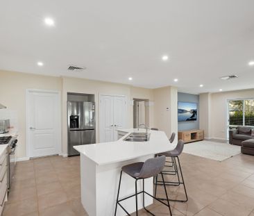 18 Acacia Circuit, Warriewood NSW 2102 - House For Rent | Domain - Photo 3