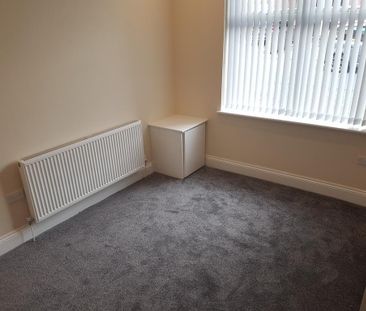 3 bedroom terraced house to rent - Photo 6