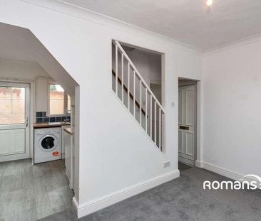 Long Garden Walk, Farnham, Surrey, GU9 - Photo 4