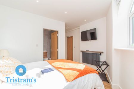 6 bed Mid Terraced House for Rent - Photo 3