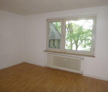 Sehr schöne 3 Zimmer-DG-Wohnung OHNE Balkon mit innen liegendem Wan... - Photo 5