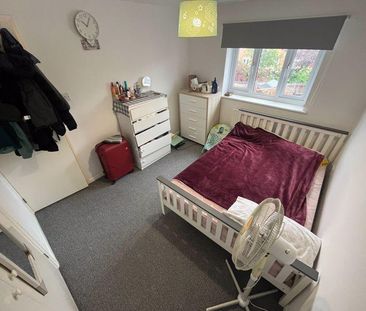 3 bedroom end of terrace house to rent - Photo 6